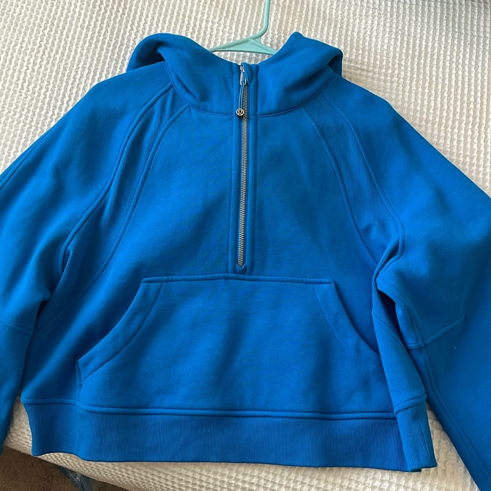 Scuba Oversized Half-Zip Hoodie. Blue M/L